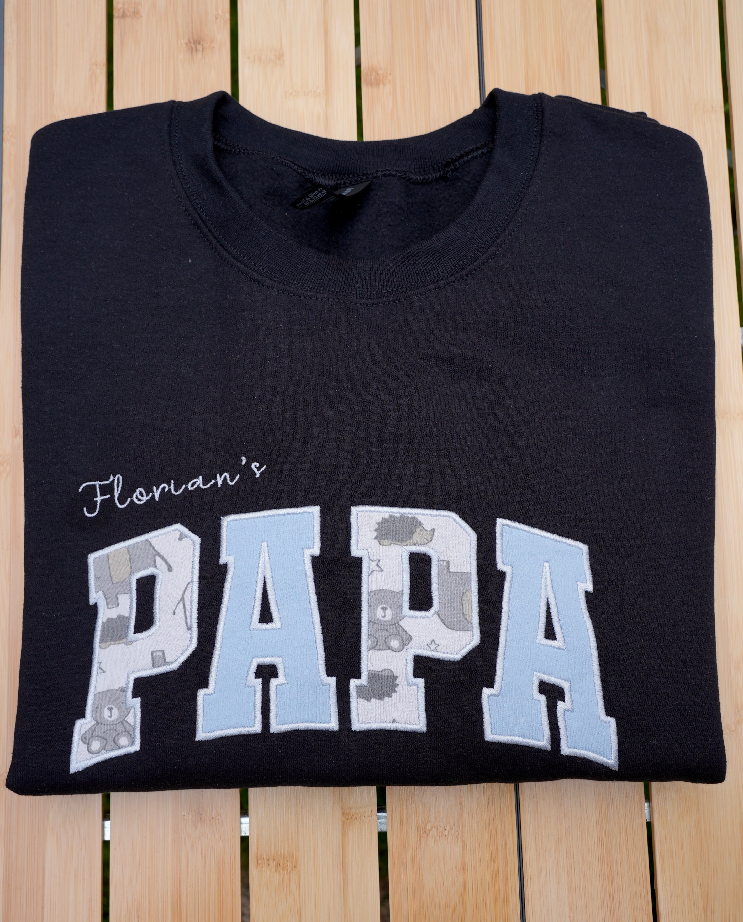 PAPA / DAD T-Shirt aus Babykleidung – personalisiert & bestickt – Erinnerungsshirt für Papa