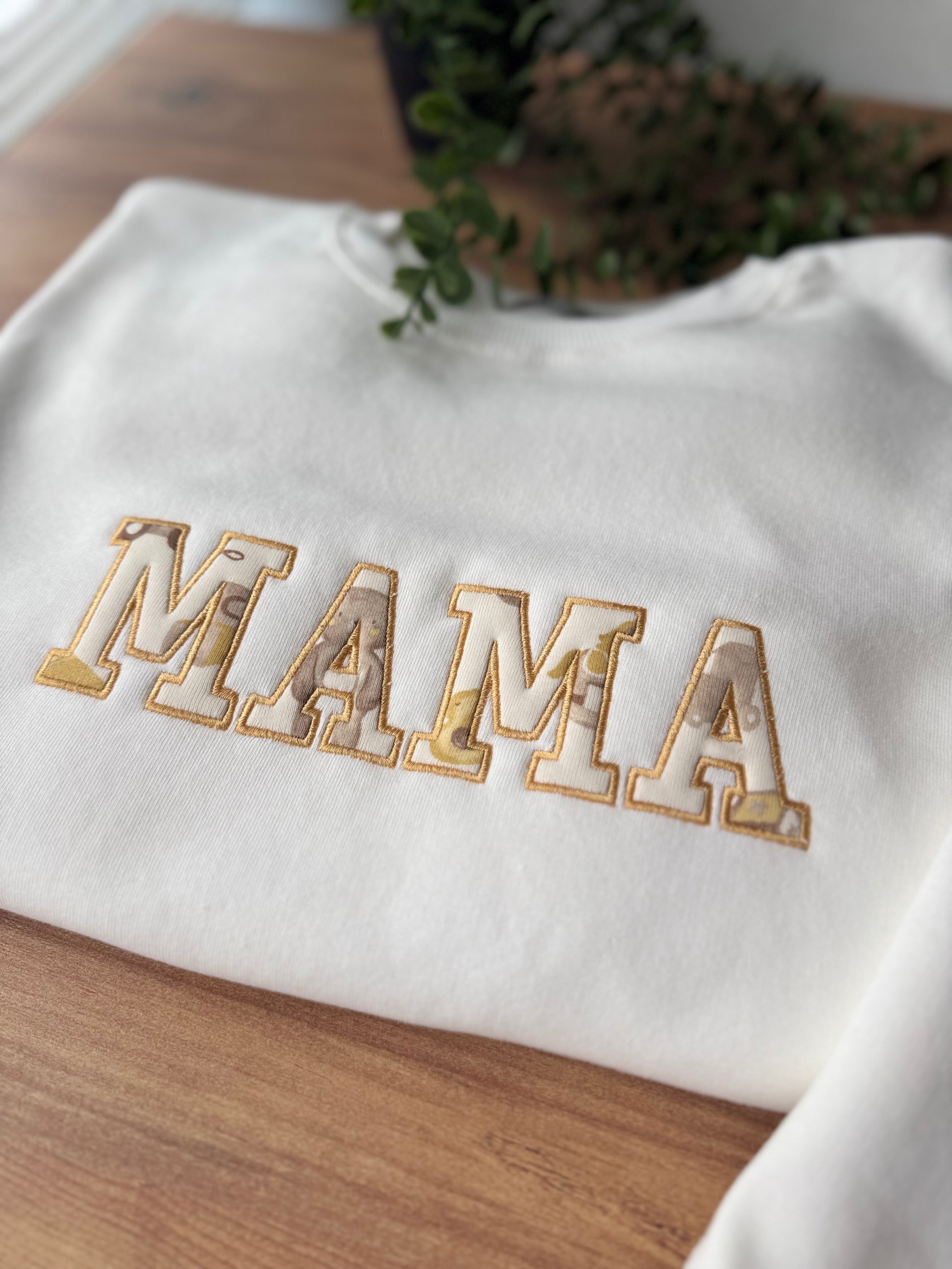 MAMA Sweatshirt aus Babykleidung – personalisiert & bestickt – Erinnerungspullover für Mama